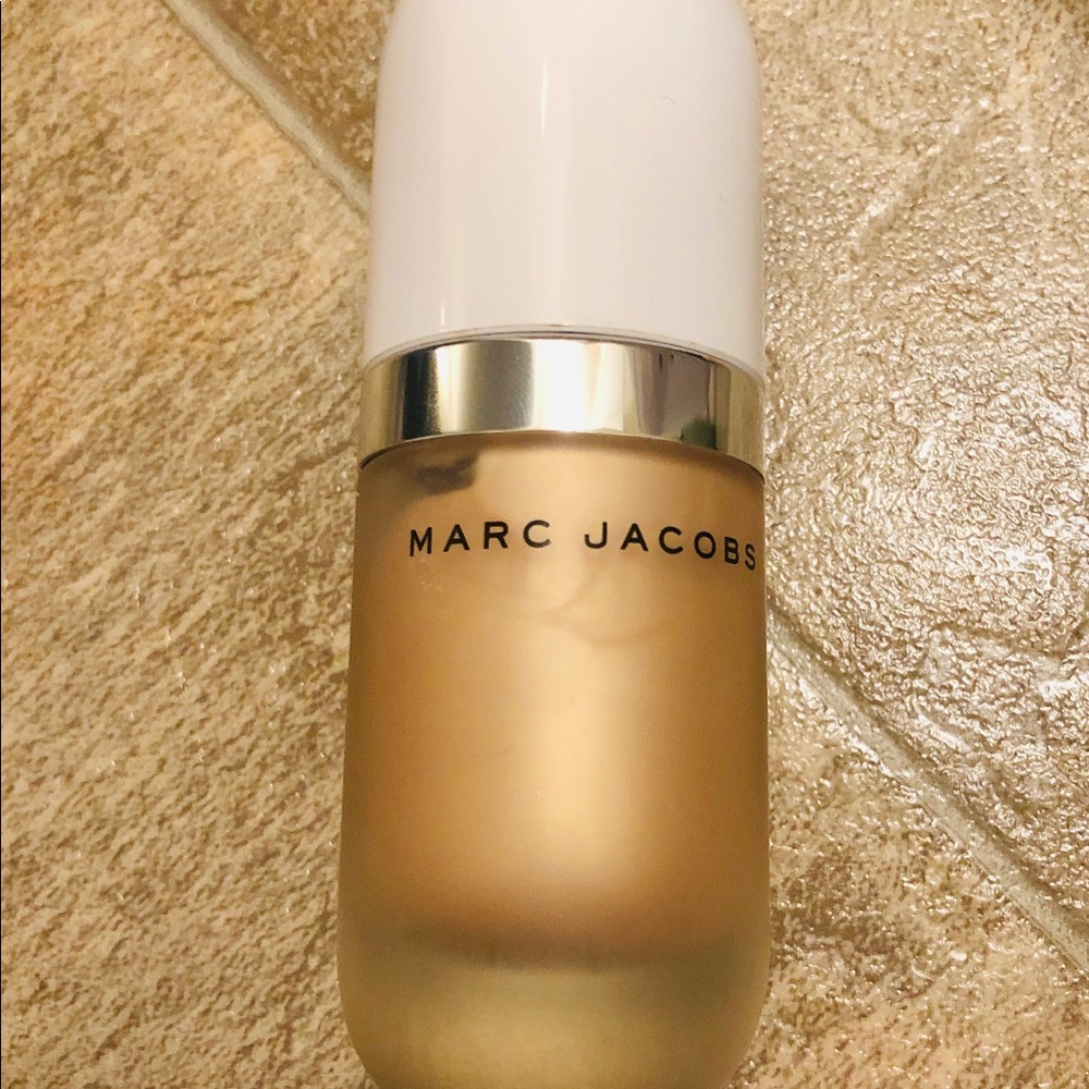 Marc Jacobs  coconut gel highlighter  dew drops